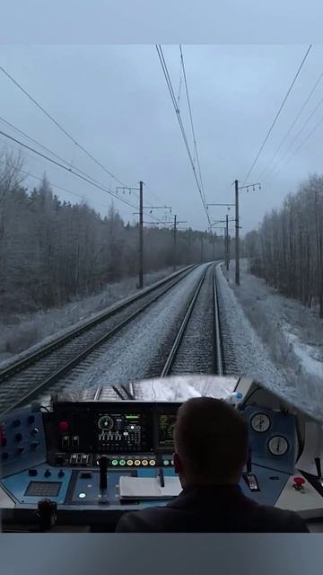 Делаем запас по времени 🚉 со скорым поездом на ЭП20 смотреть онлайн