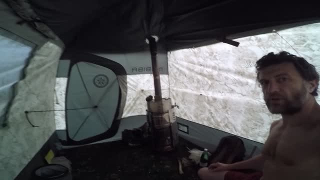 Комплект МБ-18 с печью Паробомба-100 под дождём