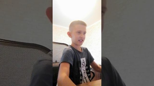 прокачива скилл,смотрю Левелы и саздаю/ Geometry Dash #2
