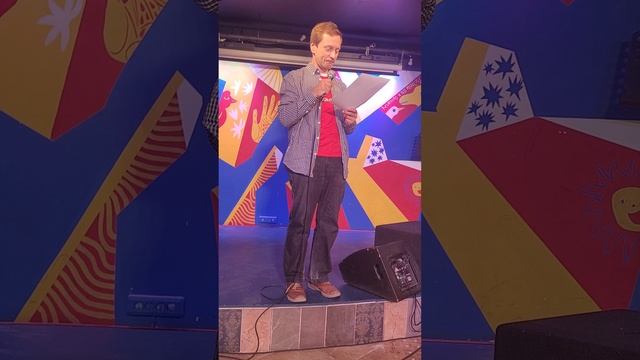 Юрий Тубольцев читает цитаты и афоризмы в разных клубах Москвы Москва 2025 г (6)