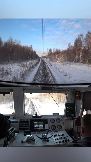 Неграфиковая поездка 🚉 едем на электровозе ЭП1 смотреть онлайн