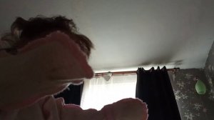 первая часть с ребенкоми на болконе