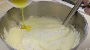 Рулет бисквитный с ягодами