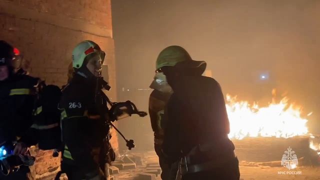 Пожар по ул. Майора Доставалова в Уфе