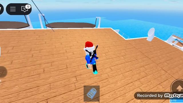 Выживаю на корабле в Roblox
