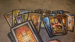 Любовный треугольник 💔 Расклад таро 💫