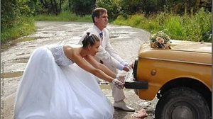 Не хотел жениться... Стихи Розалии Мартысь. Музыка и вокал Николая Жукова. Клип Валентины Зубковой.