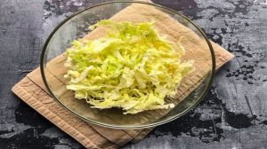 Салат с пекинской капустой и мидиями