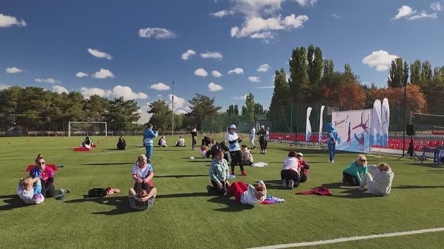 Любителей активного отдыха из Старого Оскола собрала открытая тренировка клубов «Вместе! Со спортом»