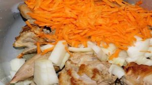 Кролик с картошкой в мультиварке