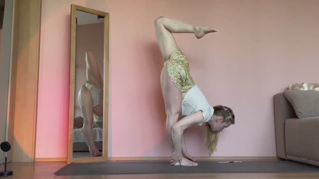 Растяжка для начинающих