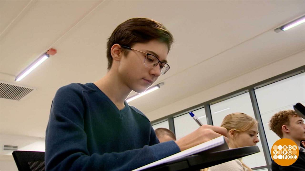 Школа, домашка, кружок, секция... Сколько можно? Доброе утро. Фрагмент выпуска от 10.10.2025