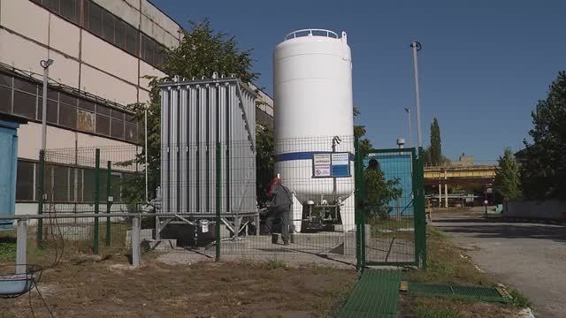 Новое оборудование – газификатор кислорода – установили в цехе металлоконструкций ОЭМК