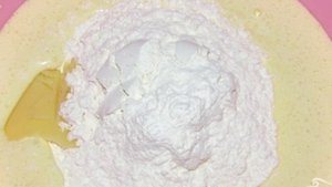 Пирог на кефире с яблоками