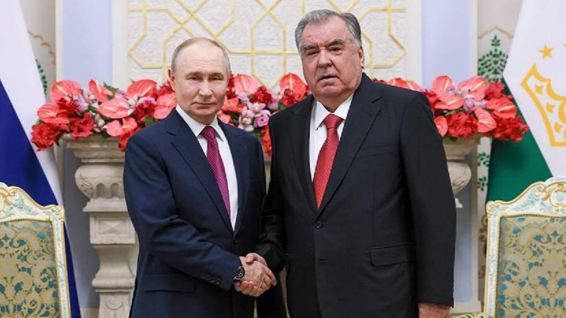 Путин и Рахмон начали переговоры в формате тет-а-тет
