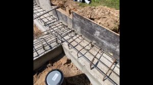 Прокладка труб канализации внутри фундамента без подвала