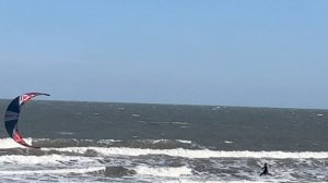 Экстремальные развлечения в бушующем море