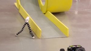 СКОЛЬКО ИГРУШЕЧНЫХ МАШИНОК ПЕРЕТЯНУТ НАСТОЯЩУЮ?