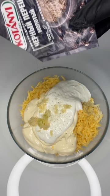 Куриные отбивные под сырной шапочкой