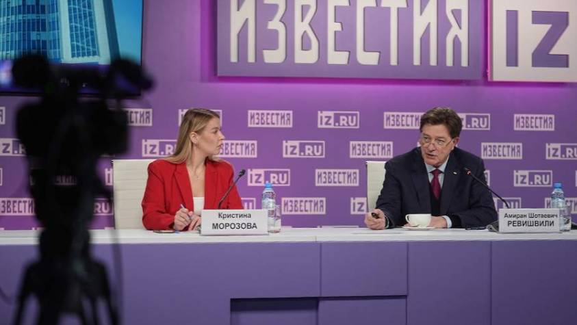 В пресс-центре МИЦ «Известия» рассказывают об инновациях в современной хирургии. Трансляция