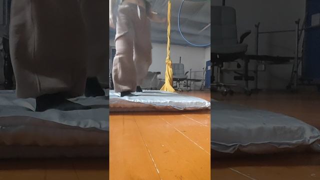 сделаем колесо без рук учимся
