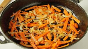 Салат с печенью и редькой