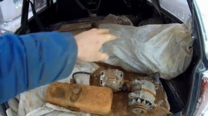 КУПИЛ ГАРАЖ У СТРАШНО ЗАПАСЛИВЫХ ХОЗЯЕВ - РАЗГРЕБАЮ ГОРЫ И ПОКАЗЫВАЮ ЧТО ТАМ ЕСТЬ