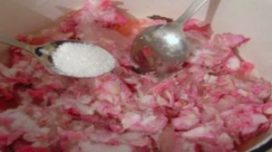 Розовое варенье пятиминутка