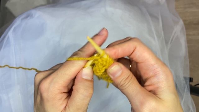 Необычный рельефный узор спицами #мирвязания #вяжемвместе