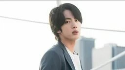 🌟 Джин из BTS: Модная икона и Новое Лицо Gucci! 👗✨