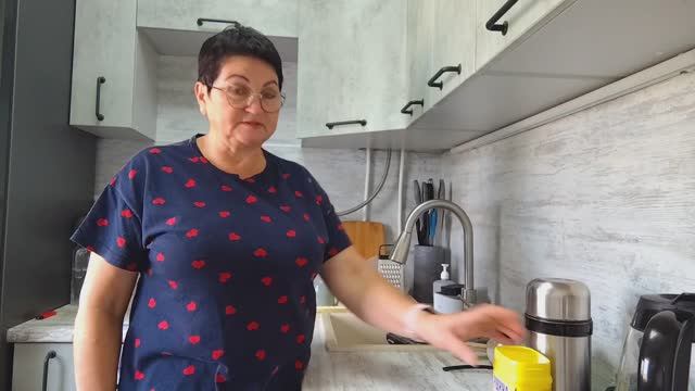 11.10.2025г.// С УТРА ПРИГОТОВИЛА БОРЩЬ/
ОБЫЧНАЯ ЖИЗНЬ В СЕЛЕ