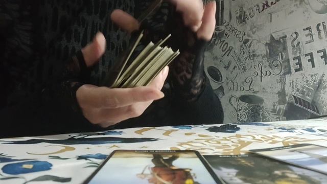 Вернётся ли к вам тот, кто ушел? Расклад Таро