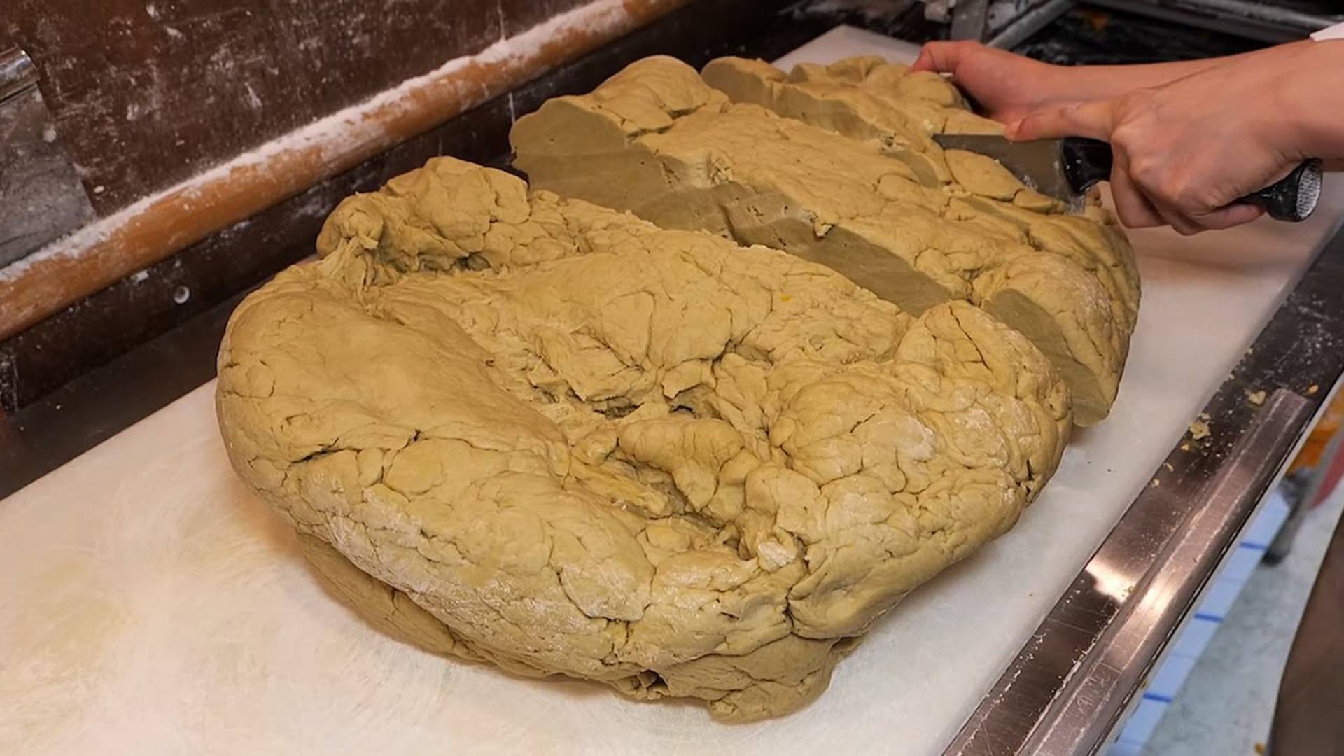 Пельмени ручной работы и сливочные макароны - корейская еда