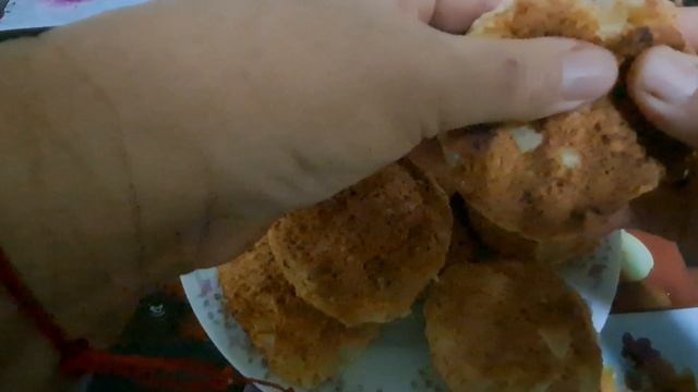 Я делаю так.Как я храню дрожжи и томатную пасту.Творожные булочки с яблоком.