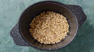 Овсянка с яблочным пюре