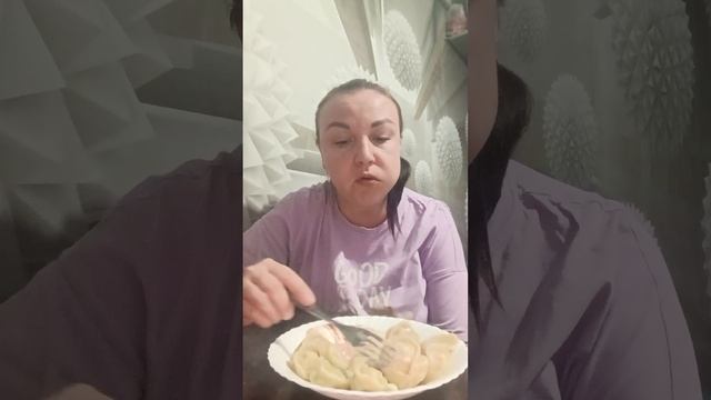 МУКБАНГ ОБЖОР/  ПЕЛЬМЕШКИ НА УЖИН