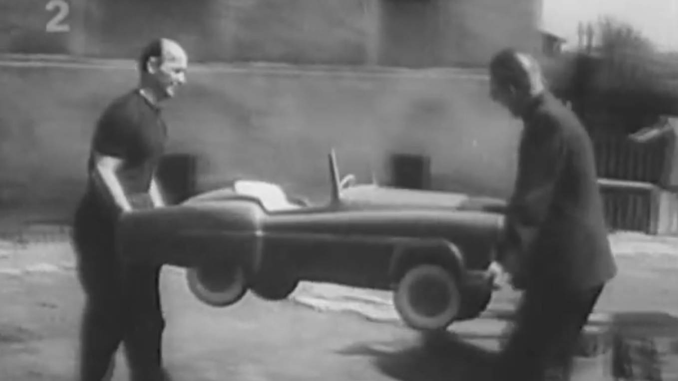 1957 год. Детский автомобиль из Польшы.