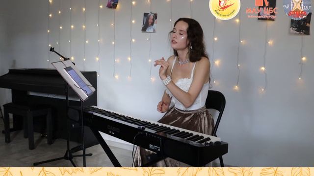Юлия Яневич, авторская песня 