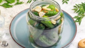 Огурчики с петрушкой