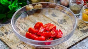 Салат с семгой и сухариками