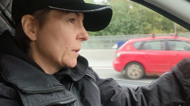 Что-то важное обсуждаем в машине