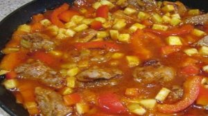 Курица в горшочке в духовке с овощами