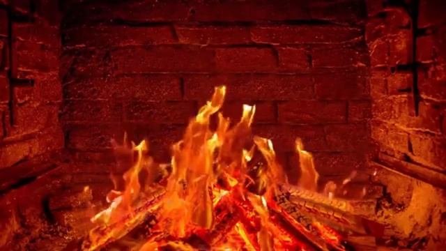 Воскресный отдых перед камином.