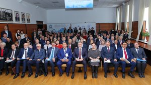 Видеодайджест первого дня работы Форума по развитию Арктики: 9.10.2025