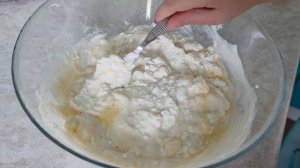 Творожный рулет с ягодами