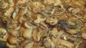 Рулет из индейки с грибами и сыром