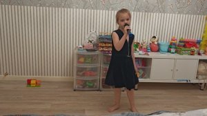 крестики нолики поет Полина .mp4