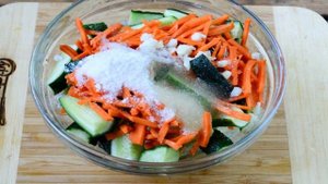 Огурцы по-корейски на зиму (простой рецепт)