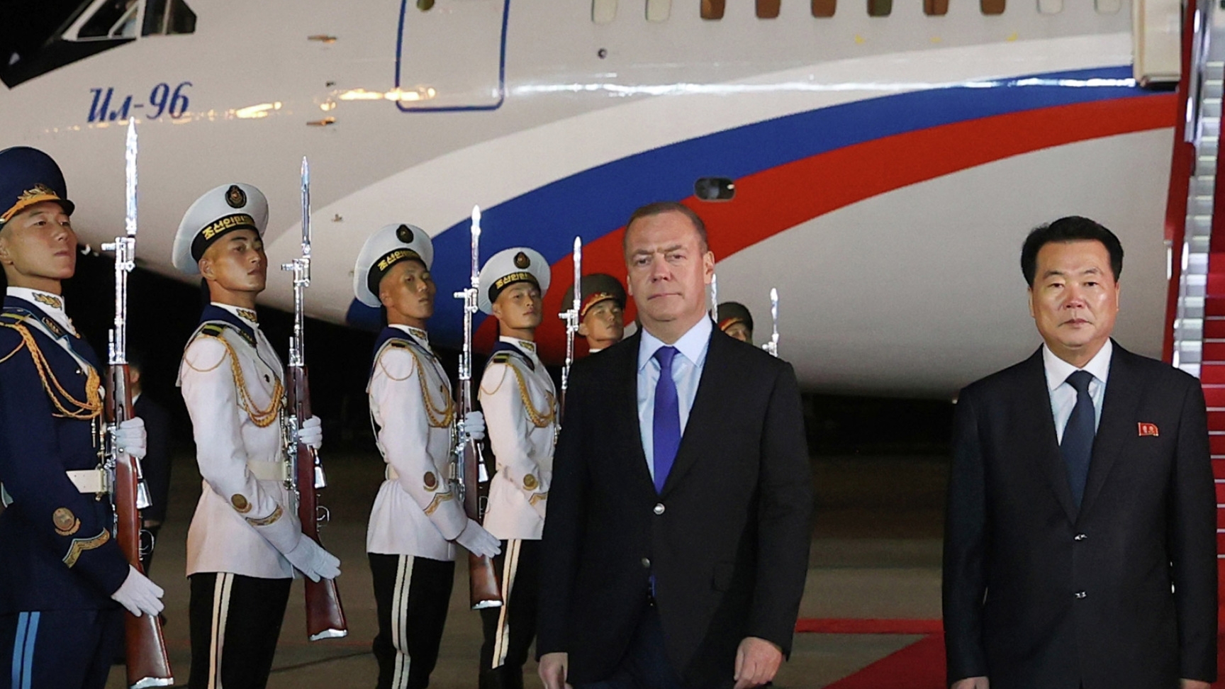 Лидеры, стран СНГ, поздравили Путина, с днём, рождения по телефону смотреть онлайн