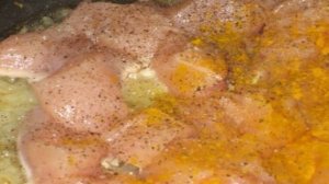 Курица в грибном соусе